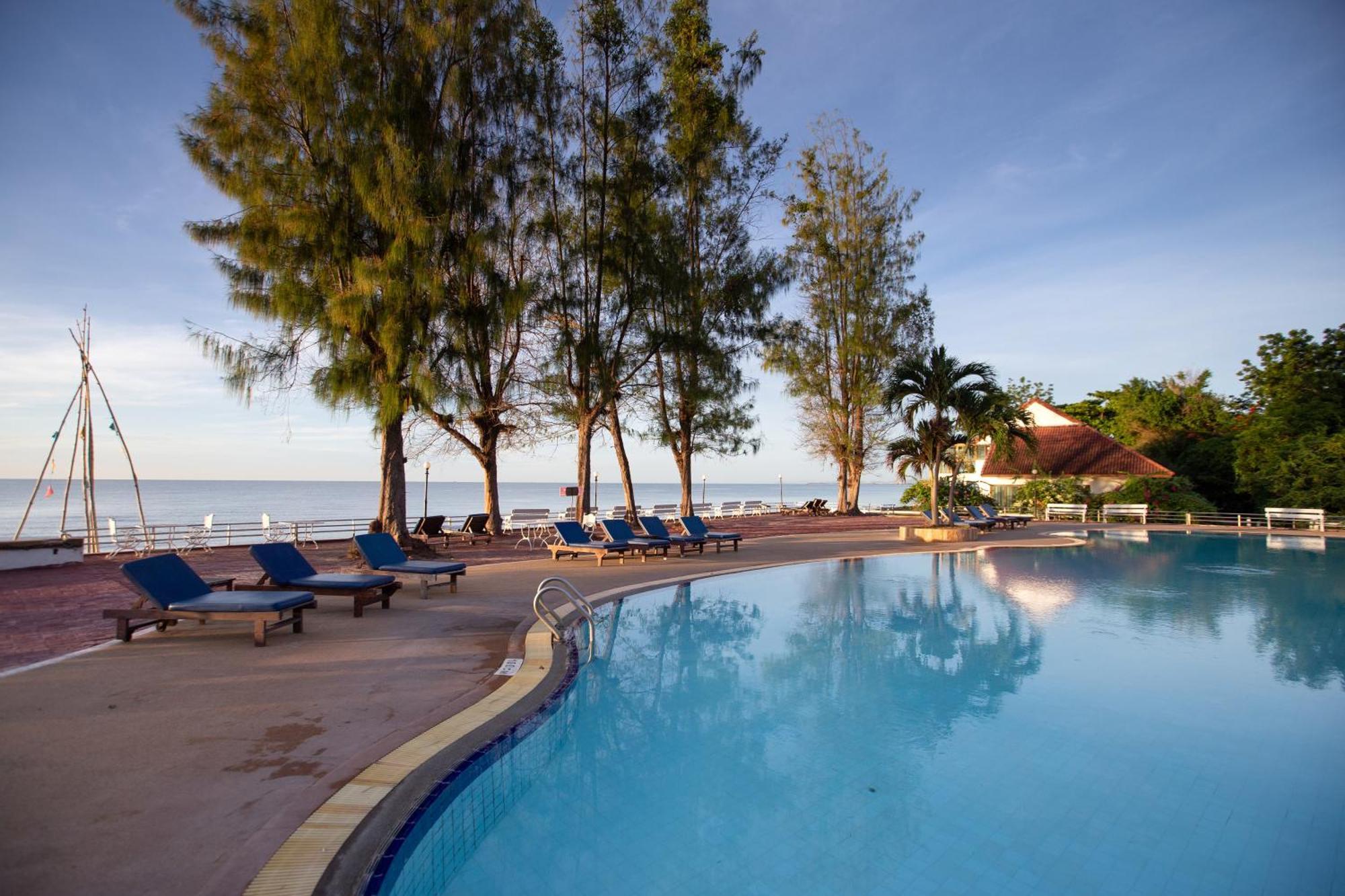 Eurasia Cha-Am Lagoon Exterior photo